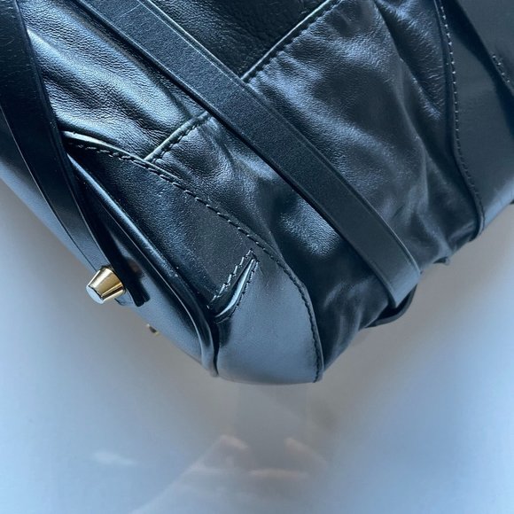 Burberry Black Leather Shoulder Bag - Picture 16 of 16